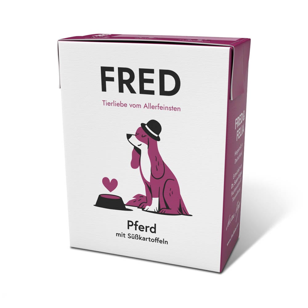 Fred Pferd mit Süßkartoffel_0
